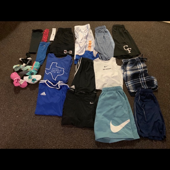 Active, Casual and formal clothing - Picture 3 of 5